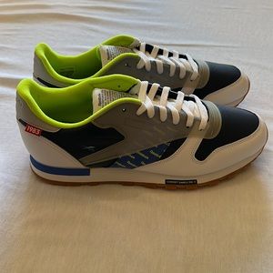 Reebok Size 13 - Alter the Icons, New, No Box